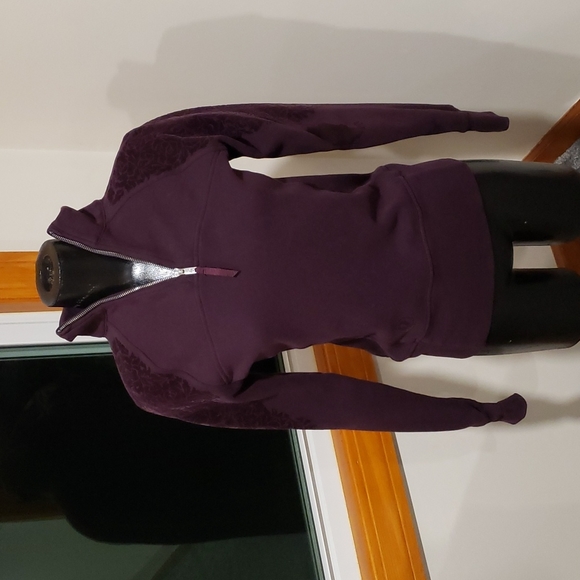 Lululemon floral flock pullover sweatshirt - Picture 4 of 15